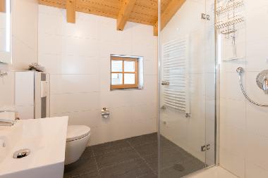 Badezimmer Wohnung mit 100m