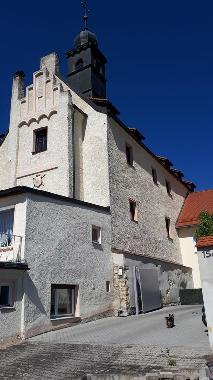 Ihre Suite ist 2.Stock(90qm) alle Fenster in drei Himmelsrichtungen (View)