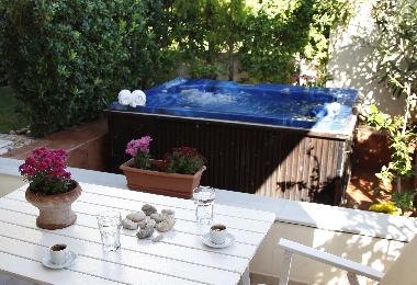 Villa in Loutraki (Korinthia) oder Ferienwohnung oder Ferienhaus