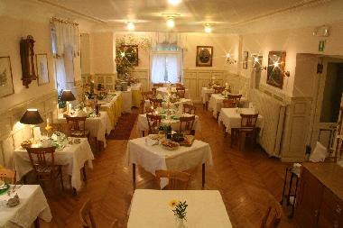 Hotel in Meran (Bolzano-Bozen) oder Ferienwohnung oder Ferienhaus