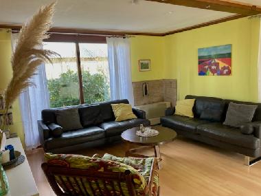 Wohnzimmer 2023 mit neuen Sofas