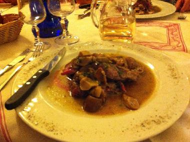 Essen und Wein Urlaub mit doc italienischen Weinen