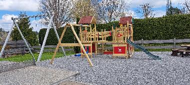 Spielplatz am Haus