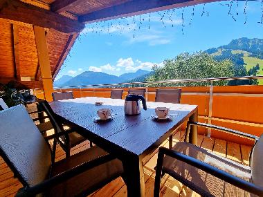 herrlicher Blick in Tiroler Berglandschaft