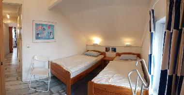 Schlafzimmer II.